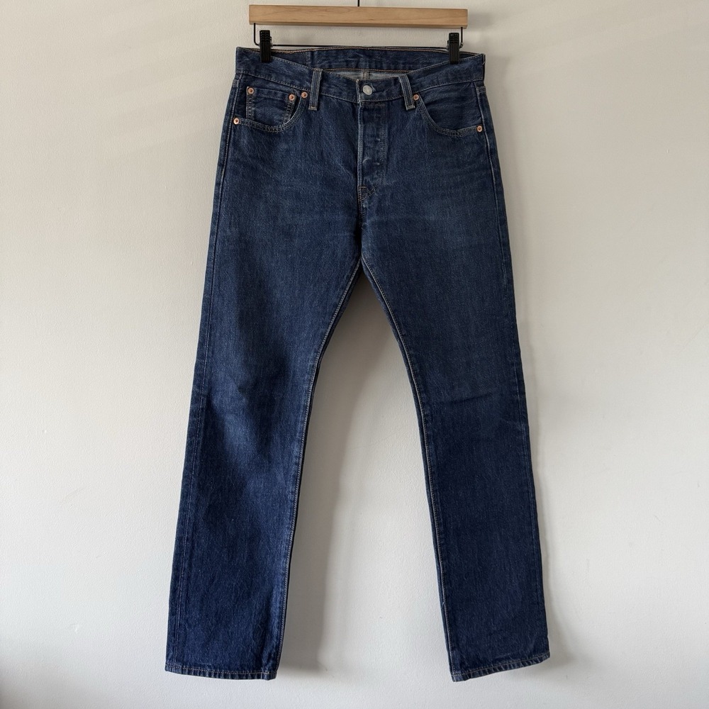 Levis 501 Jeans Mens 30x32 Button Fly Denim Straight Leg Hipster Classic 90s